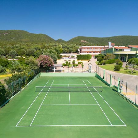 Lu'Hotel Porto Pino SantʼAnna Arresi Esterno foto