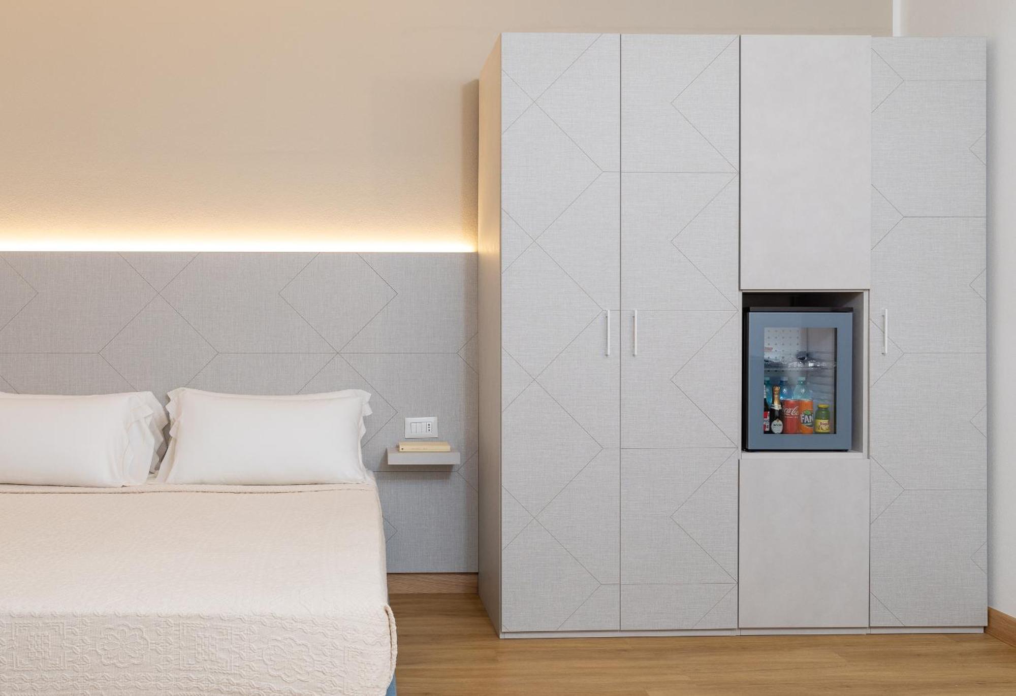 Lu'Hotel Porto Pino SantʼAnna Arresi Esterno foto