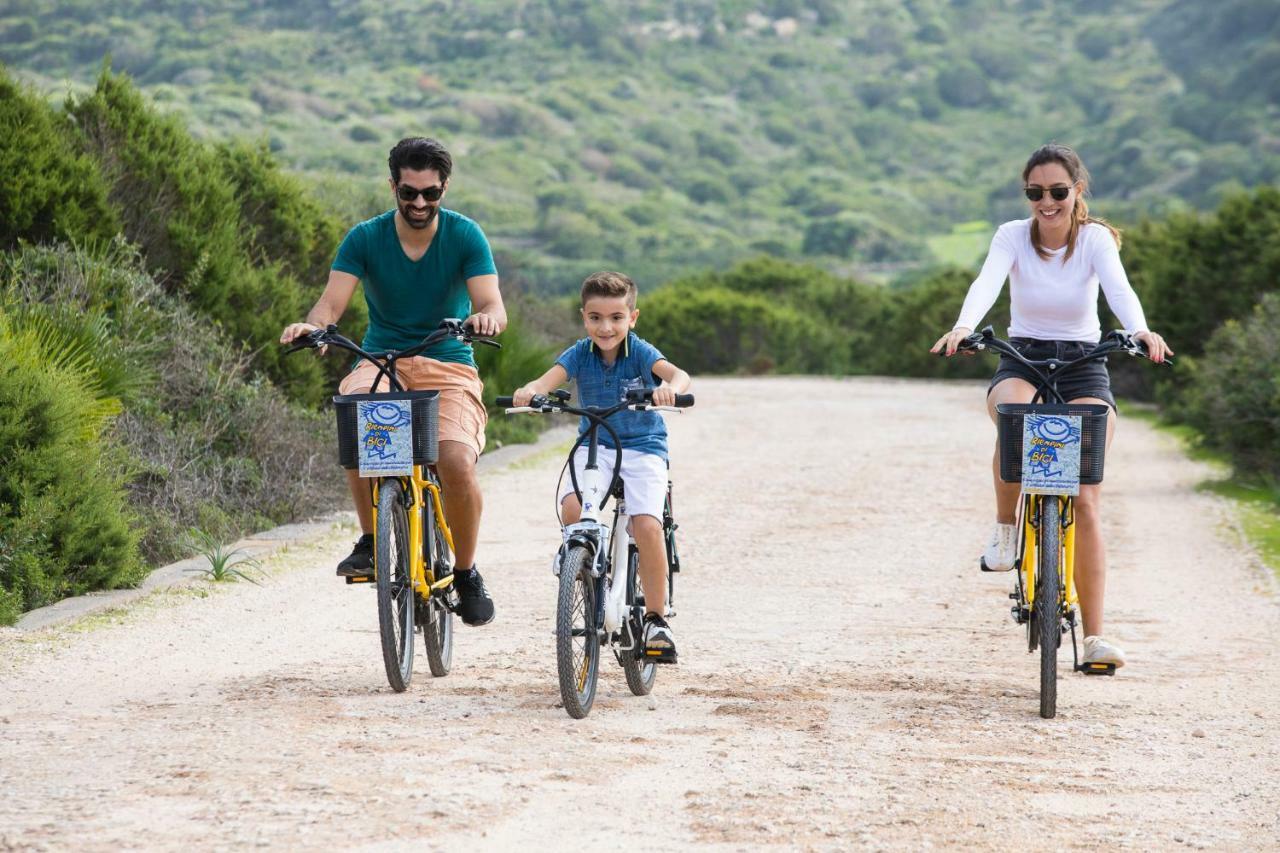 Lu'Hotel Porto Pino SantʼAnna Arresi Esterno foto